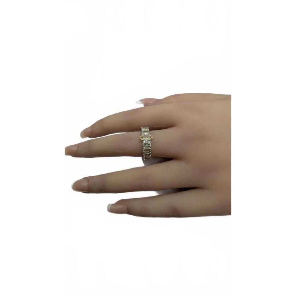 Elegant Women's Ring with Yellow and Clear Stones Size 8 - Picture 6 of 6